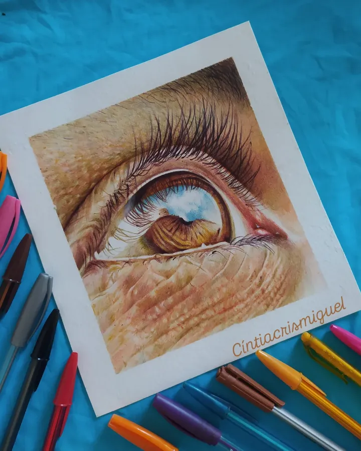 Realistic drawing of a human eye in ballpoint pen, by Cíntia Cris